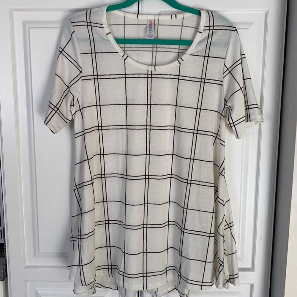 Lularoe Perfect T - Medium